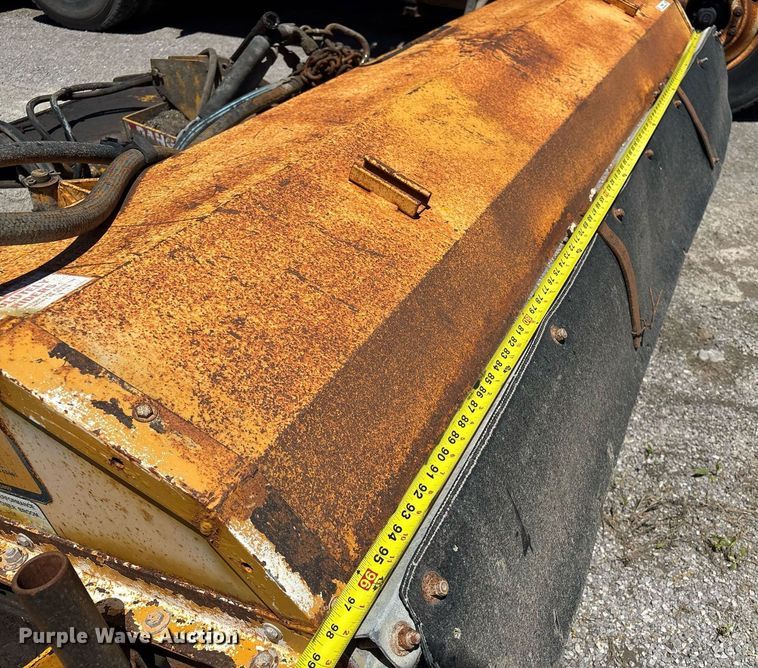 image for item EM0045 MB TKH truck mounted broom