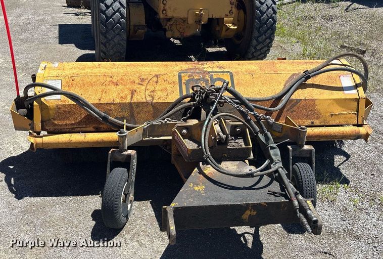 image for item EM0045 MB TKH truck mounted broom