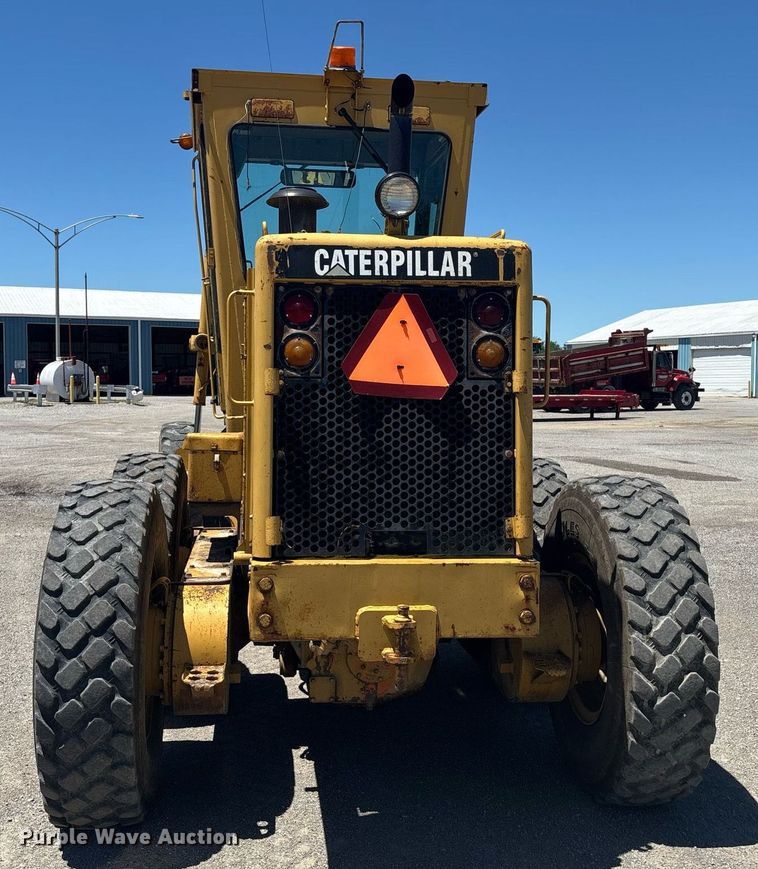 image for item EM0046 1994 Caterpillar 12G motor grader