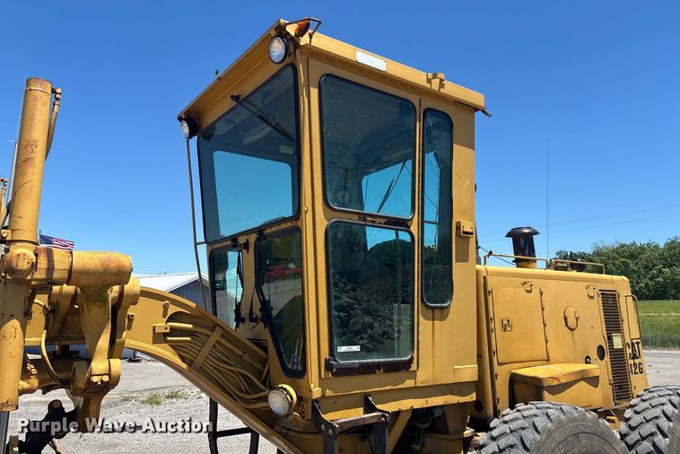 image for item EM0046 1994 Caterpillar 12G motor grader