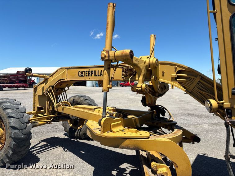 image for item EM0046 1994 Caterpillar 12G motor grader