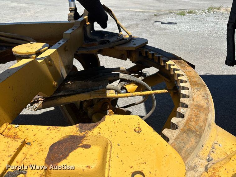 image for item EM0046 1994 Caterpillar 12G motor grader