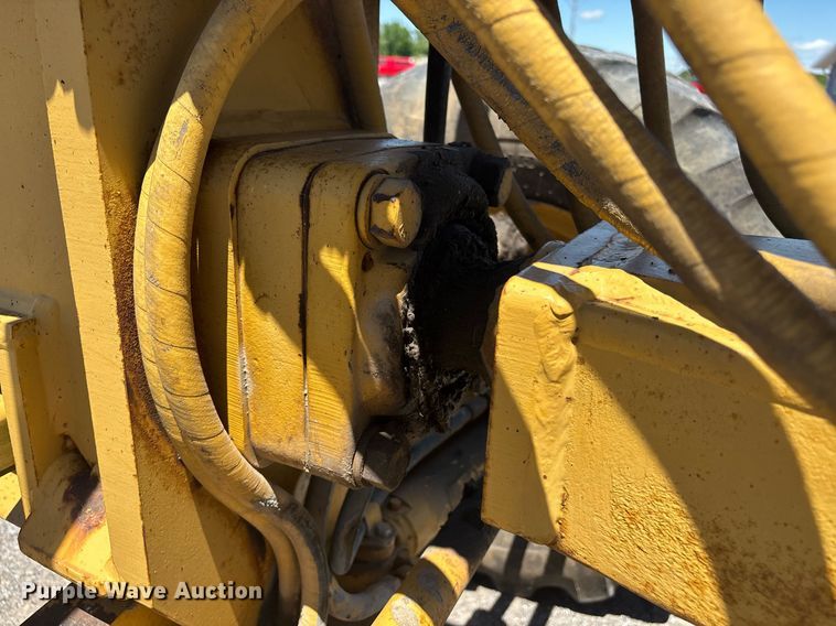 image for item EM0046 1994 Caterpillar 12G motor grader