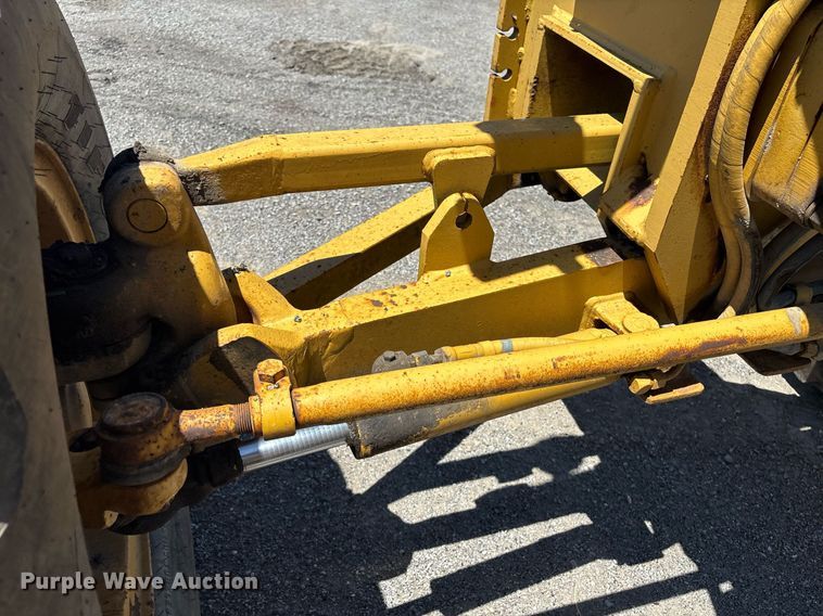 image for item EM0046 1994 Caterpillar 12G motor grader