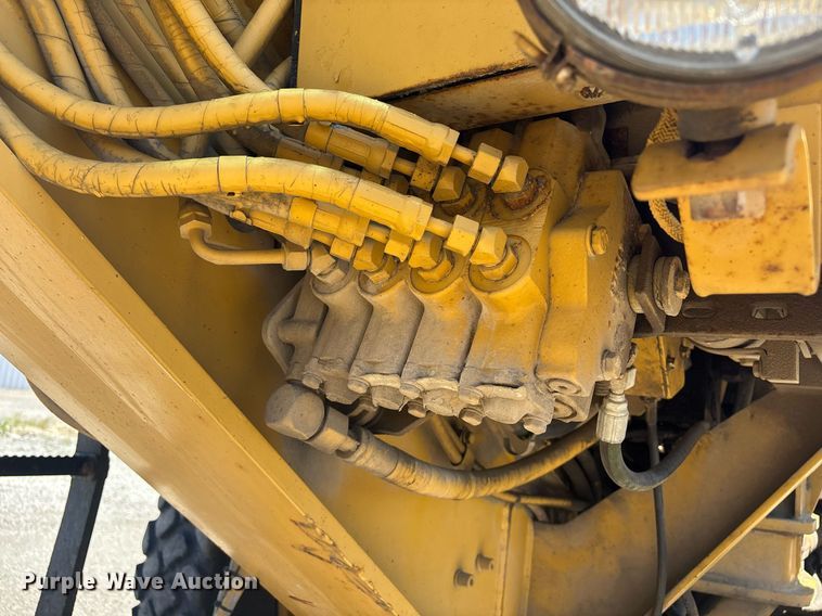 image for item EM0046 1994 Caterpillar 12G motor grader