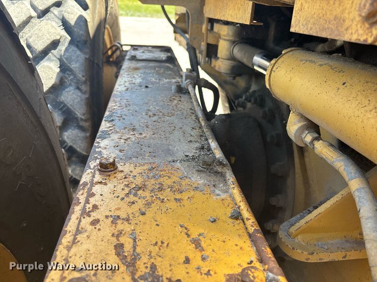 image for item EM0046 1994 Caterpillar 12G motor grader