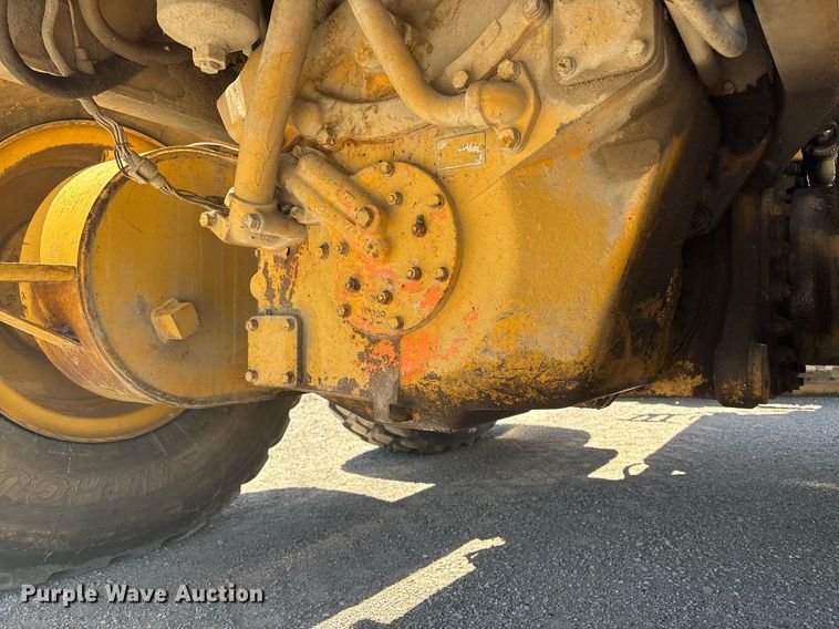 image for item EM0046 1994 Caterpillar 12G motor grader