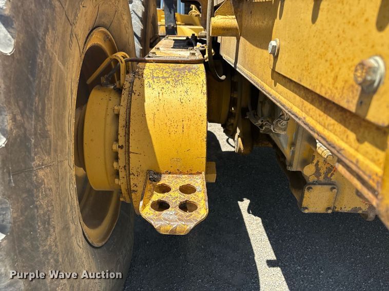 image for item EM0046 1994 Caterpillar 12G motor grader