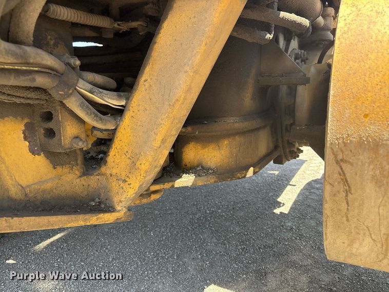 image for item EM0046 1994 Caterpillar 12G motor grader