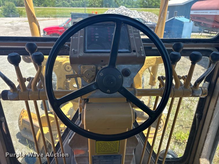 image for item EM0046 1994 Caterpillar 12G motor grader