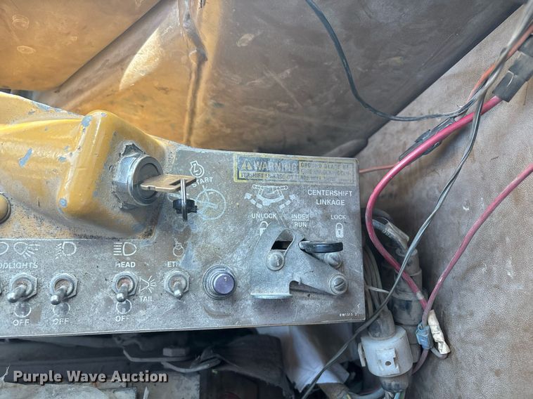 image for item EM0046 1994 Caterpillar 12G motor grader