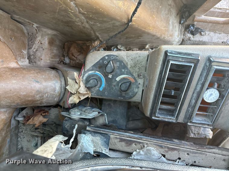 image for item EM0046 1994 Caterpillar 12G motor grader