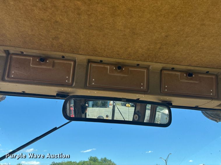 image for item EM0046 1994 Caterpillar 12G motor grader