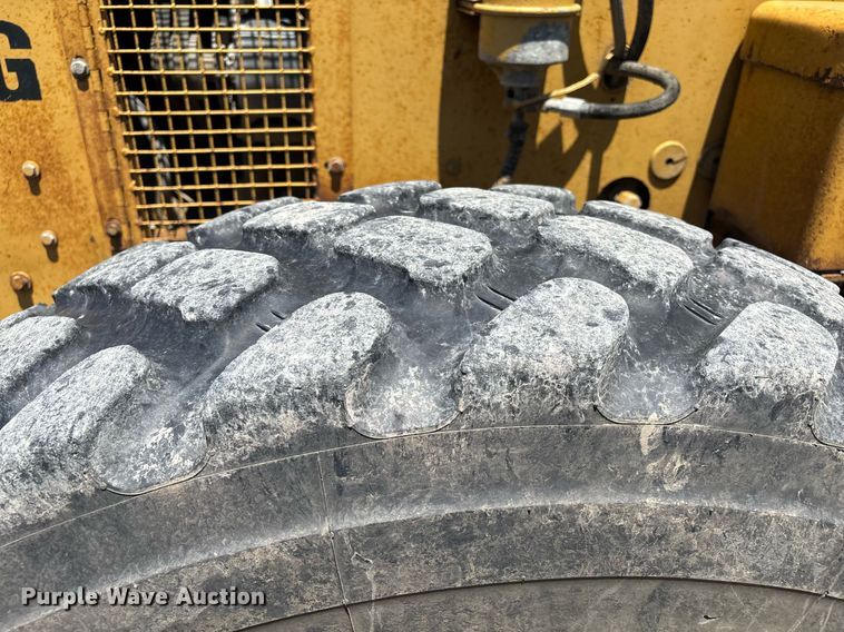 image for item EM0046 1994 Caterpillar 12G motor grader