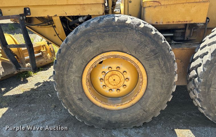 image for item EM0046 1994 Caterpillar 12G motor grader