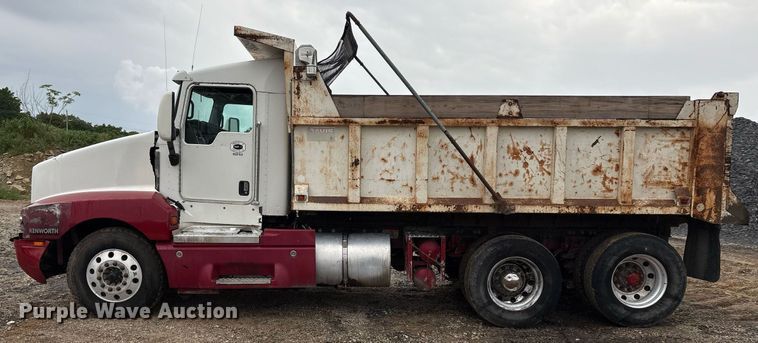 image for item EM2550 2007 Kenworth T600 dump truck