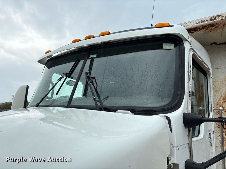 image for item EM2550 2007 Kenworth T600 dump truck