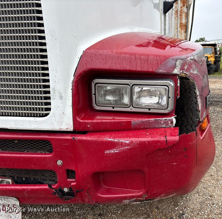 image for item EM2550 2007 Kenworth T600 dump truck