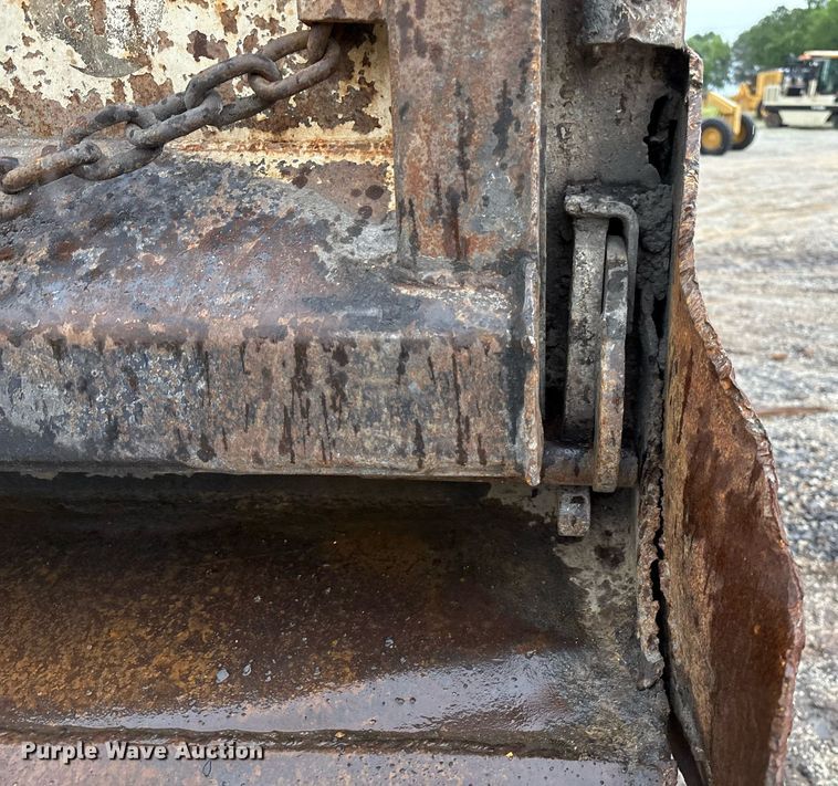 image for item EM2550 2007 Kenworth T600 dump truck