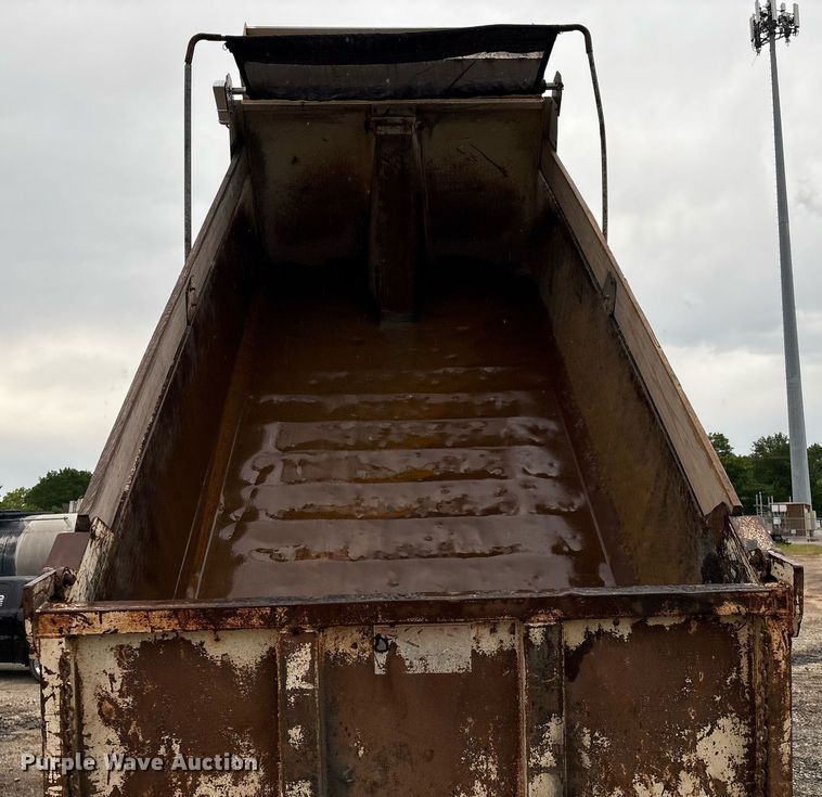 image for item EM2550 2007 Kenworth T600 dump truck