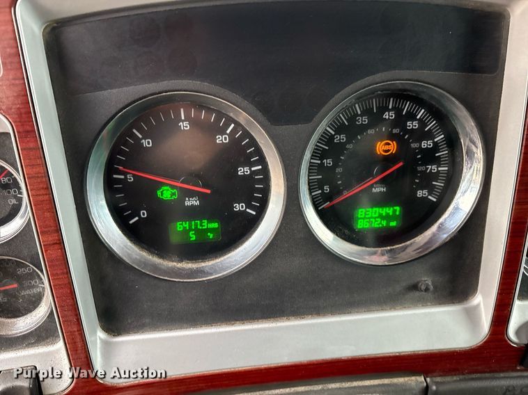 image for item EM2550 2007 Kenworth T600 dump truck