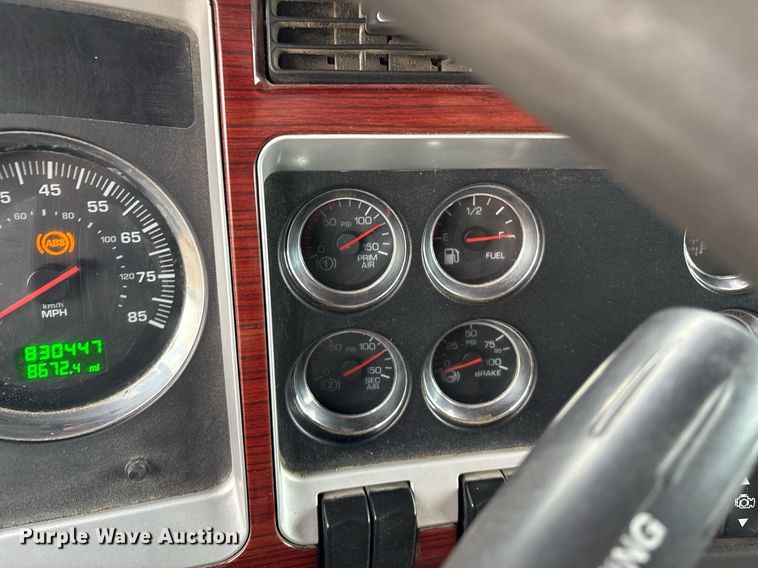 image for item EM2550 2007 Kenworth T600 dump truck