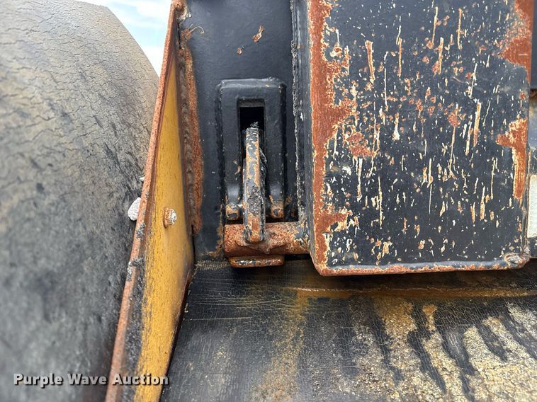 image for item EM2551 2006 International 7400 dump truck