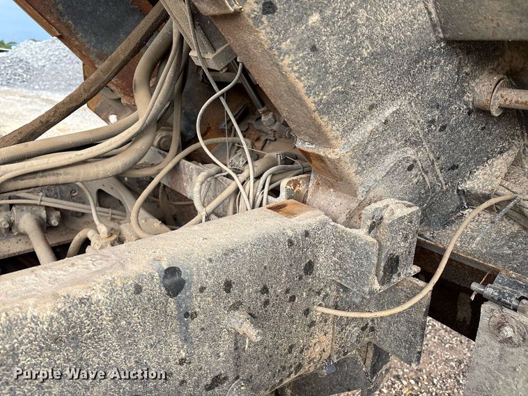 image for item EM2551 2006 International 7400 dump truck