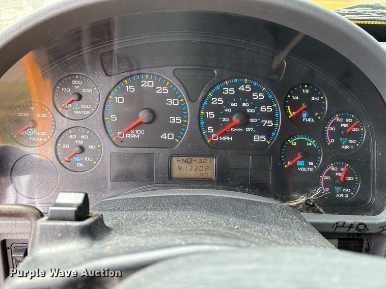 image for item EM2551 2006 International 7400 dump truck