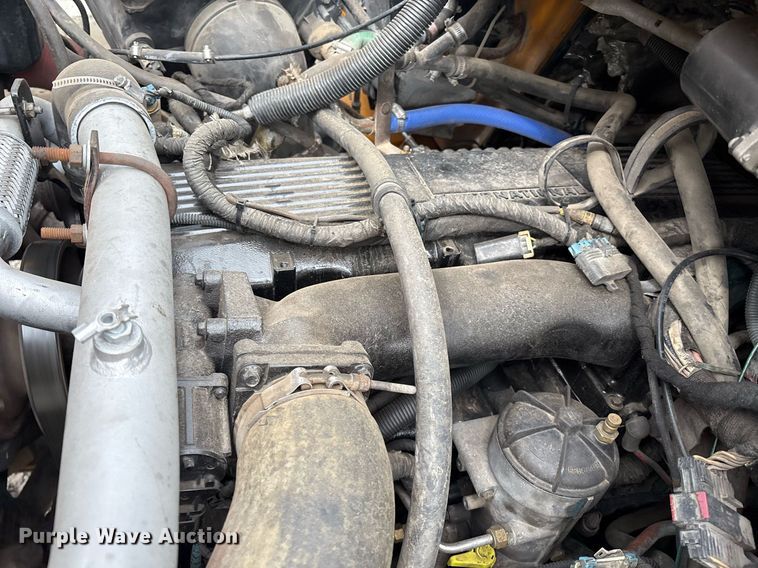 image for item EM2551 2006 International 7400 dump truck