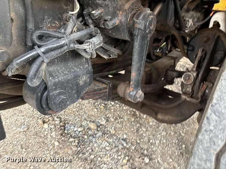 image for item EM2552 2007 International 7400 dump truck