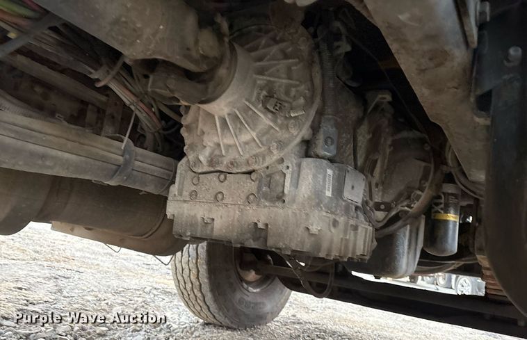 image for item EM2552 2007 International 7400 dump truck