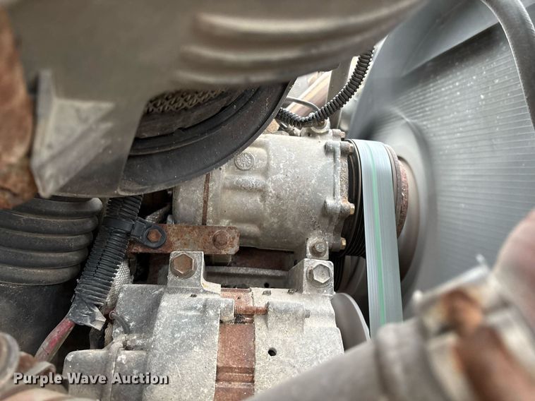 image for item EM2552 2007 International 7400 dump truck