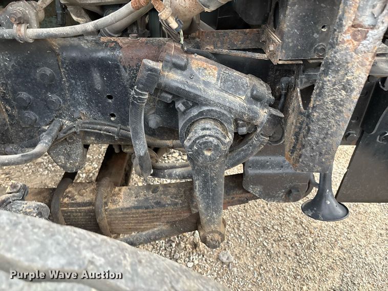 image for item EM2552 2007 International 7400 dump truck