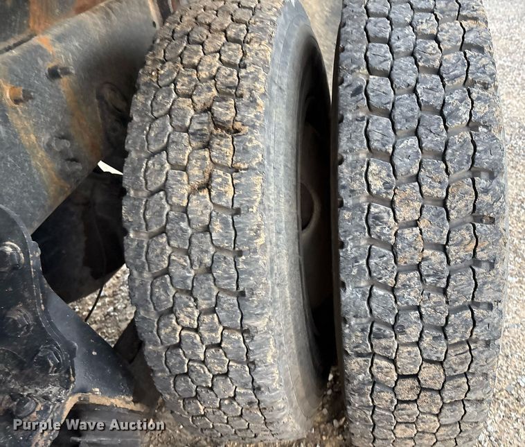 image for item EM2552 2007 International 7400 dump truck