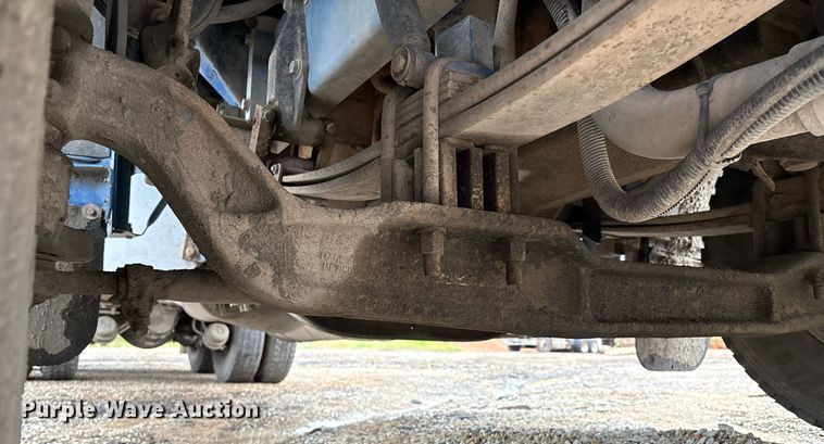 image for item EM2553 2006 Peterbilt 379 dump truck