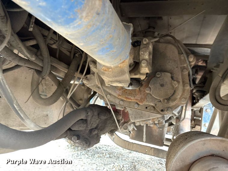 image for item EM2553 2006 Peterbilt 379 dump truck