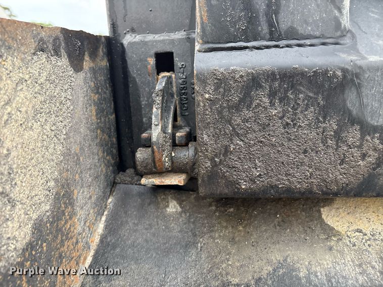 image for item EM2553 2006 Peterbilt 379 dump truck