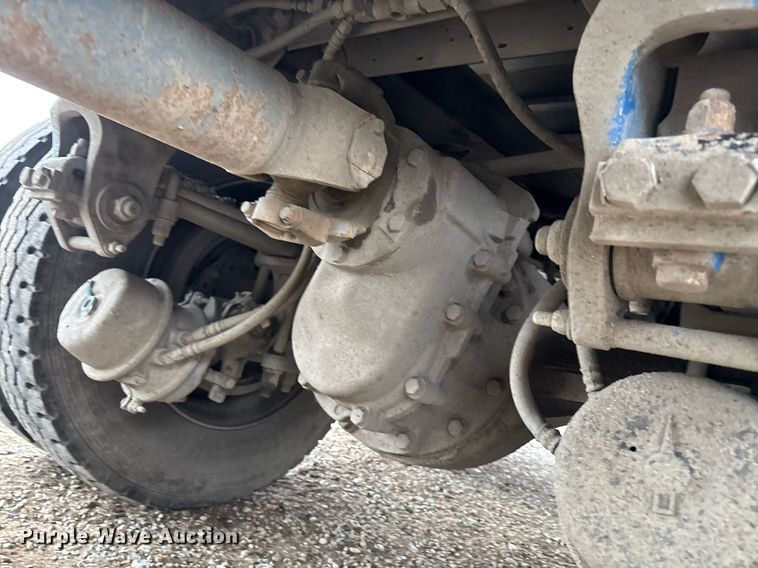 image for item EM2553 2006 Peterbilt 379 dump truck