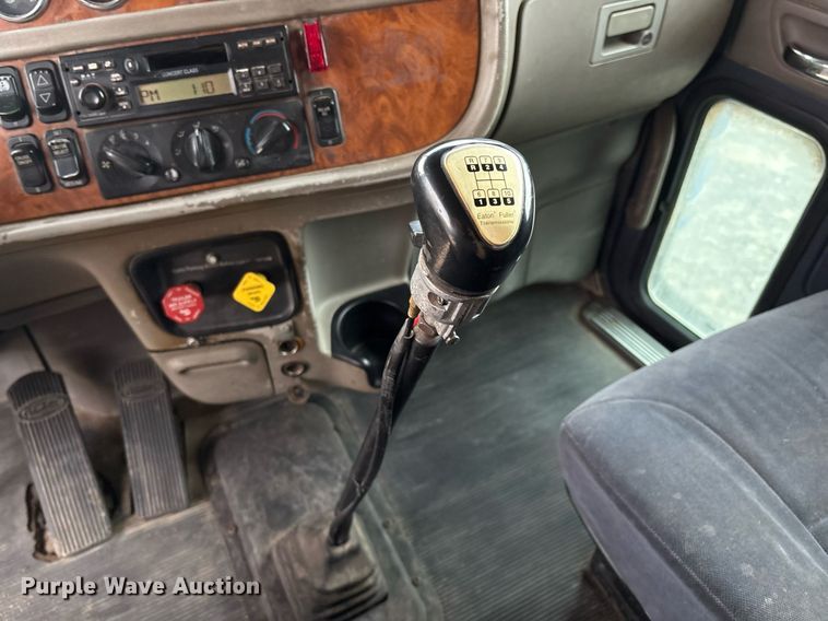 image for item EM2553 2006 Peterbilt 379 dump truck