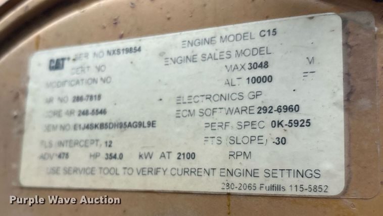 image for item EM2553 2006 Peterbilt 379 dump truck