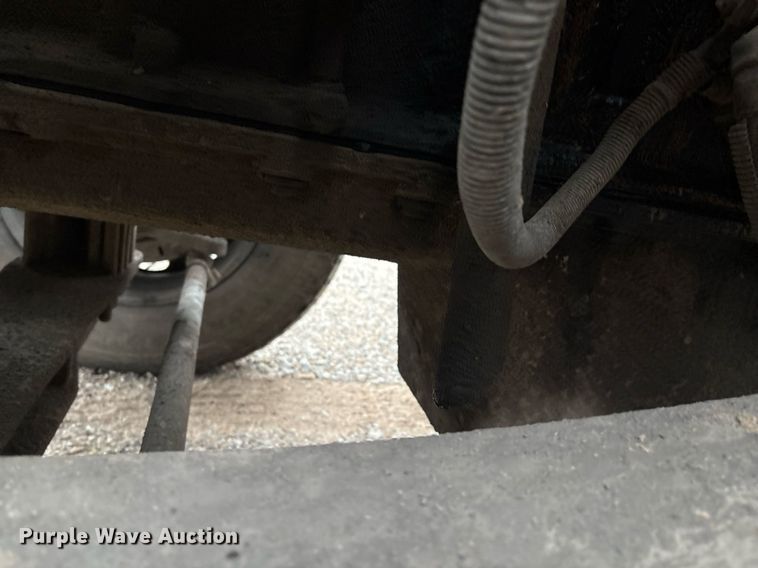 image for item EM2553 2006 Peterbilt 379 dump truck