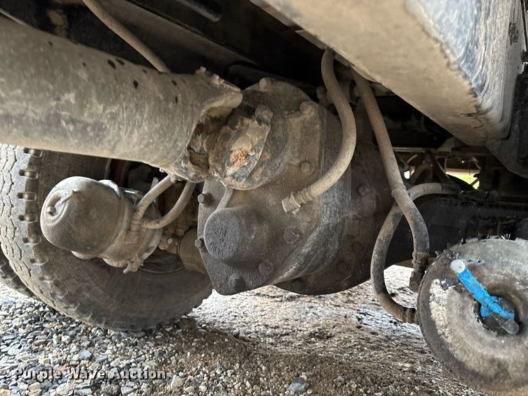 image for item EM2554 2017 International 7400 dump truck