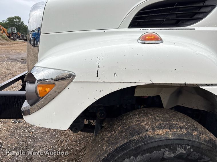 image for item EM2554 2017 International 7400 dump truck