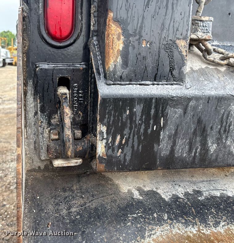 image for item EM2554 2017 International 7400 dump truck