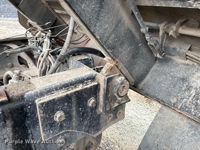 image for item EM2554 2017 International 7400 dump truck