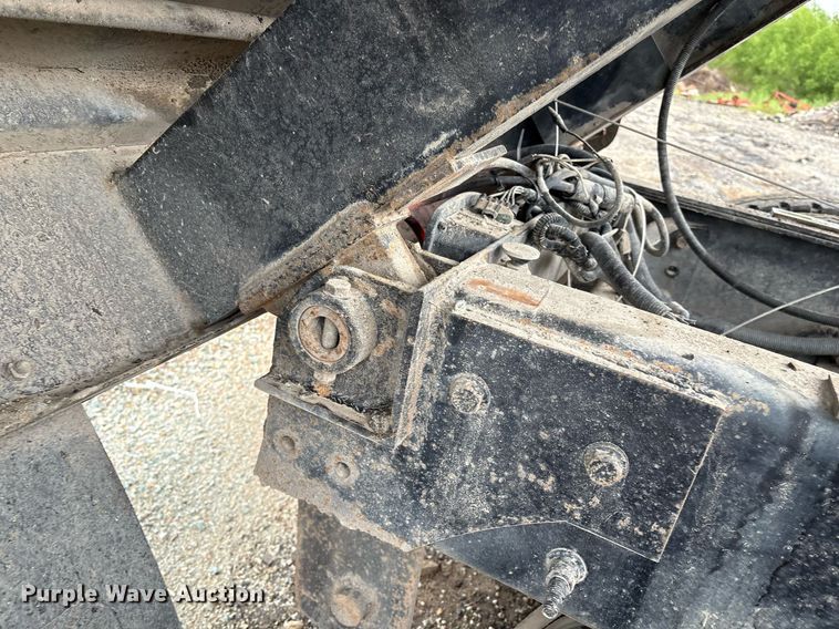 image for item EM2554 2017 International 7400 dump truck