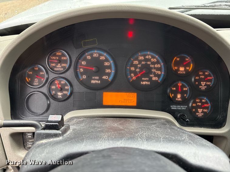 image for item EM2554 2017 International 7400 dump truck