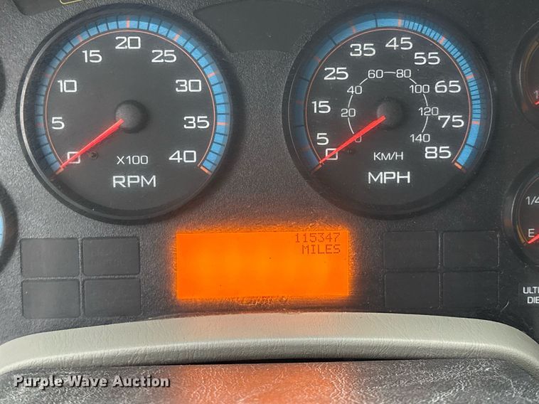 image for item EM2554 2017 International 7400 dump truck