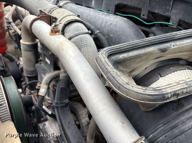 image for item EM2554 2017 International 7400 dump truck